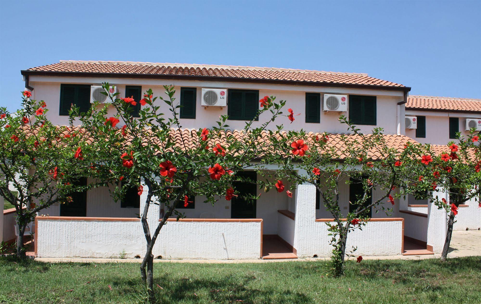 Cefalu Resort - Sporting Club Екстер'єр фото